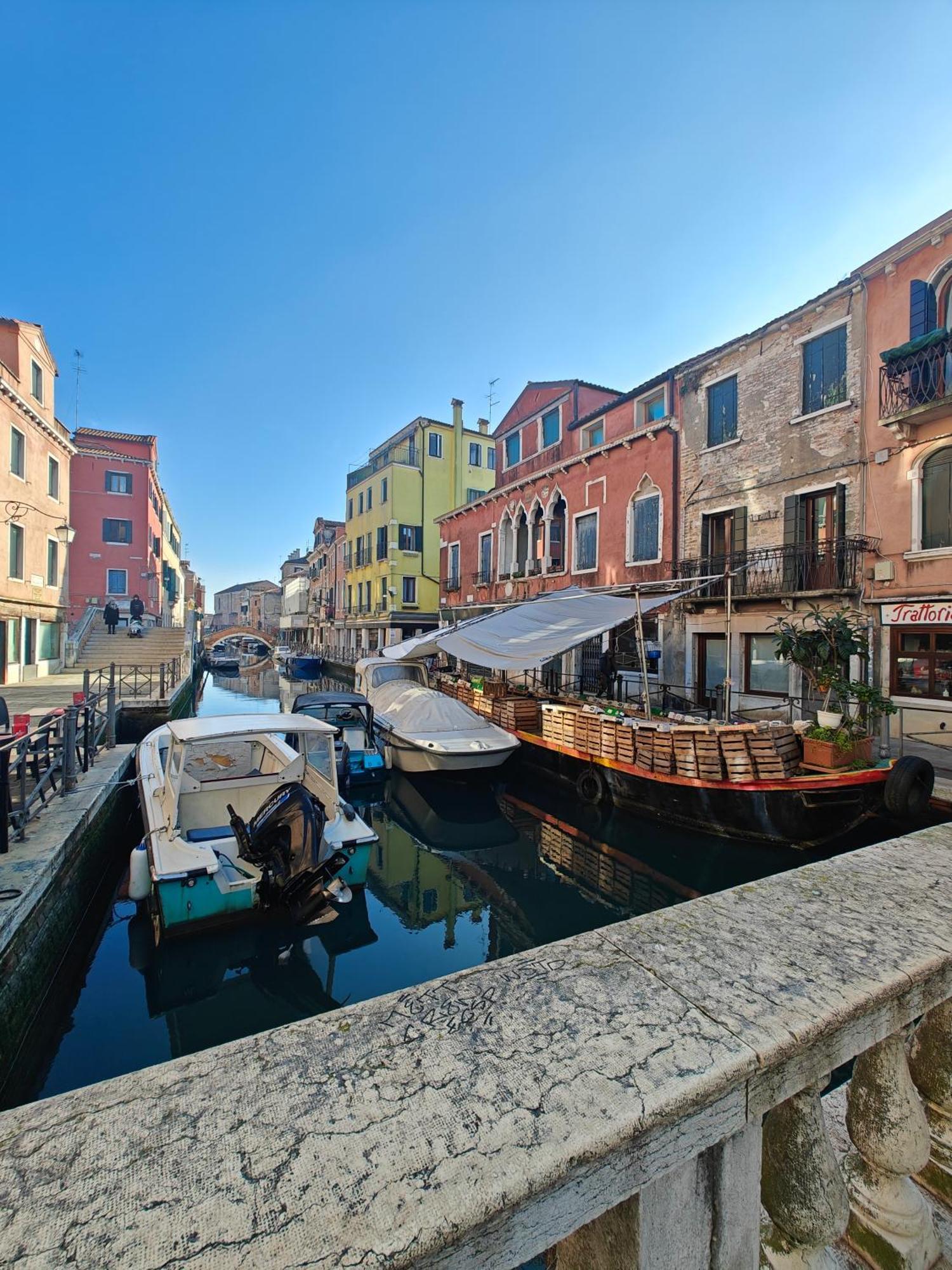 Castello Canal View Venedig Exteriör bild